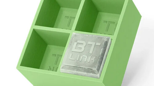 Editor’s Picks: Bold Wine & Bar Accessories