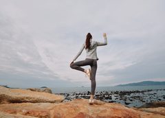 Stitching for Stretch: An Embroidery Guide for Athleisure